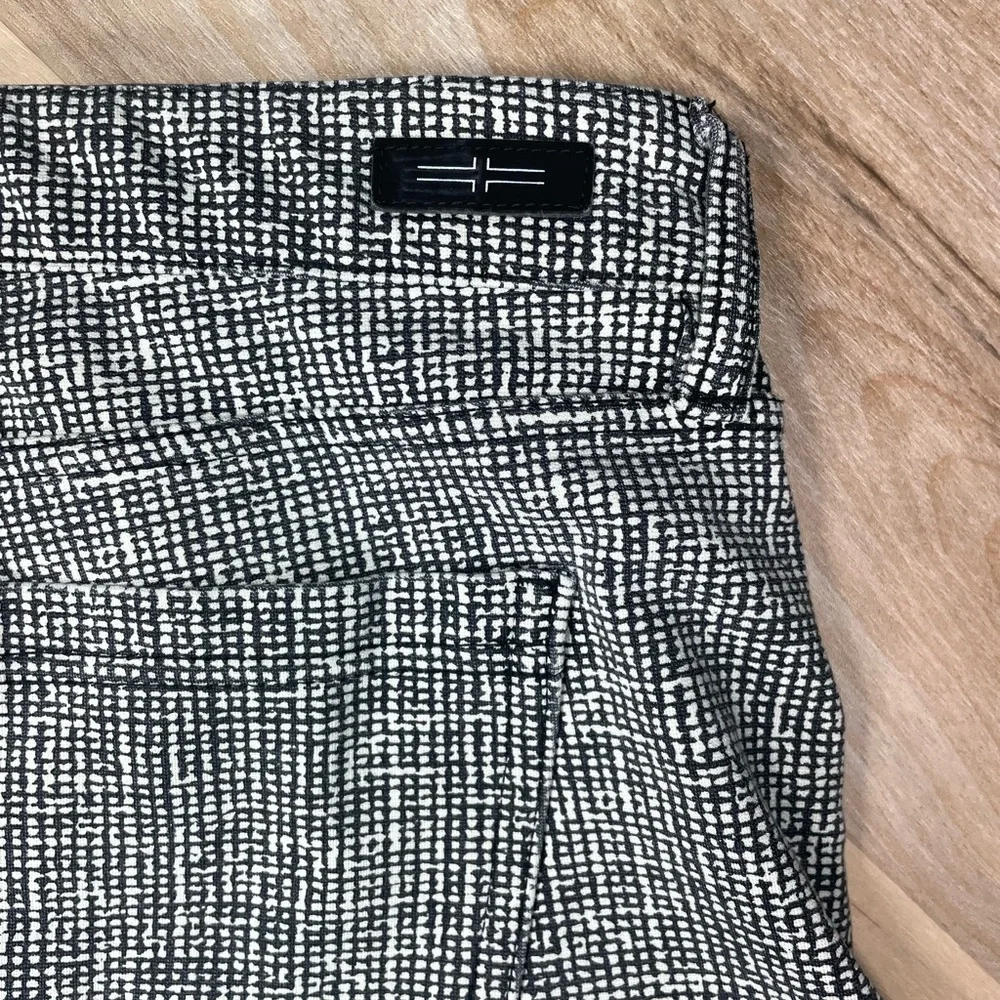 Liverpool Petite 8/29 Black White‎ Textured Skinny Pants Career Stretch